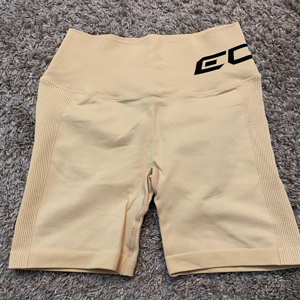 ECHT medium scrunch butt - Worn once.